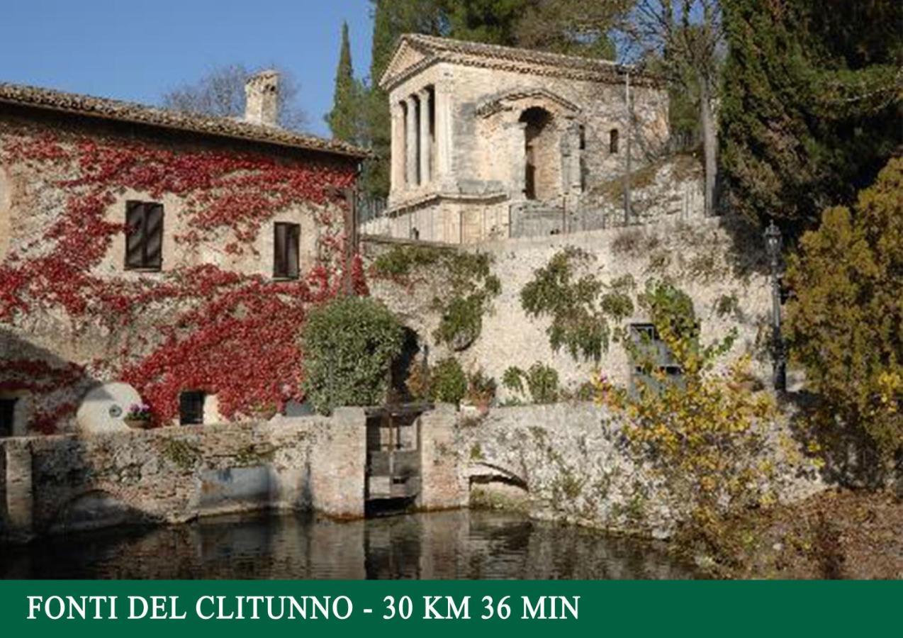 Agriturismo Sant'Angelo Holiday Farm Gualdo Cattaneo Zewnętrze zdjęcie