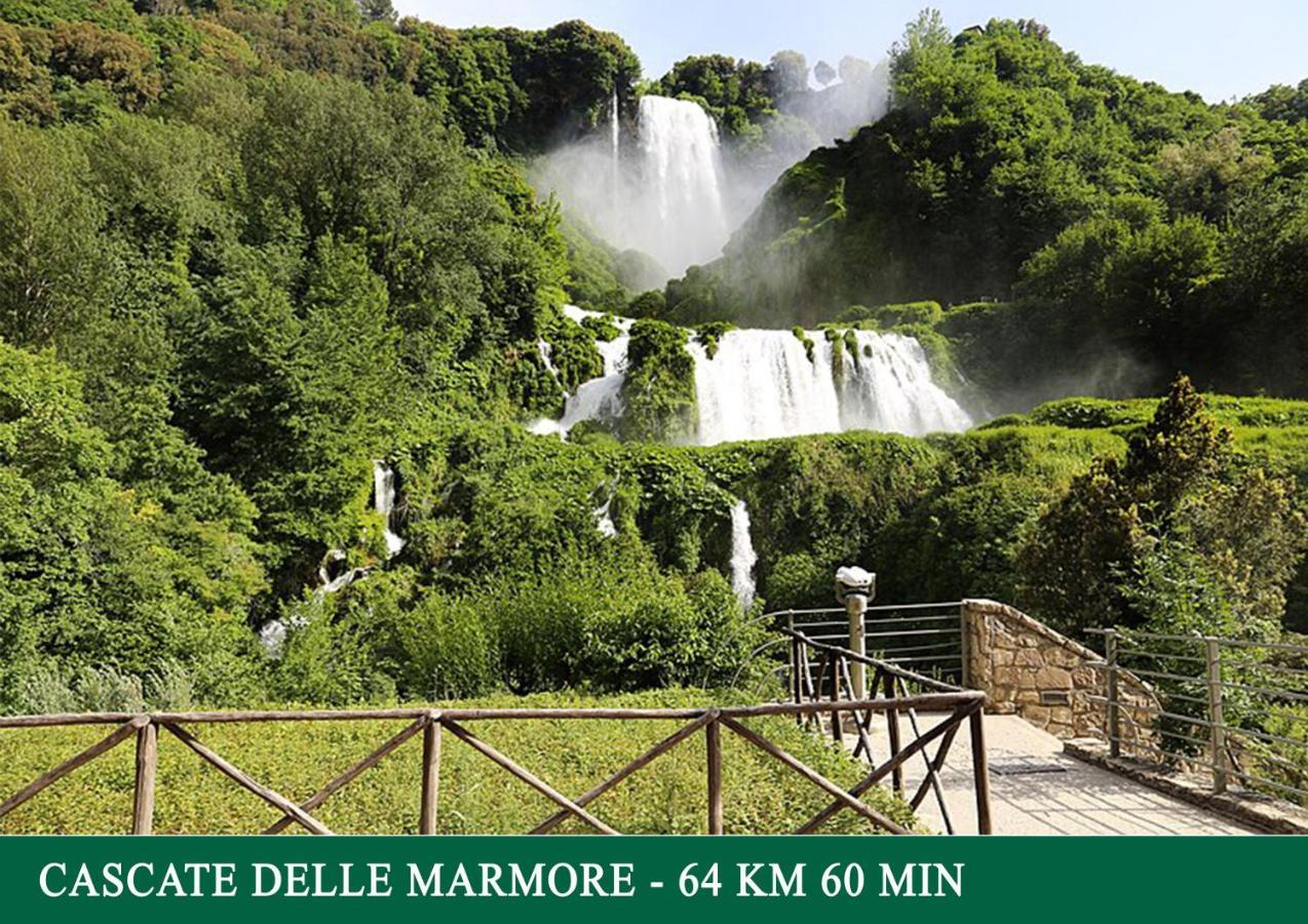 Agriturismo Sant'Angelo Holiday Farm Gualdo Cattaneo Zewnętrze zdjęcie