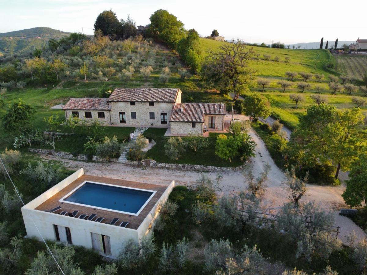 Agriturismo Sant'Angelo Holiday Farm Gualdo Cattaneo Zewnętrze zdjęcie